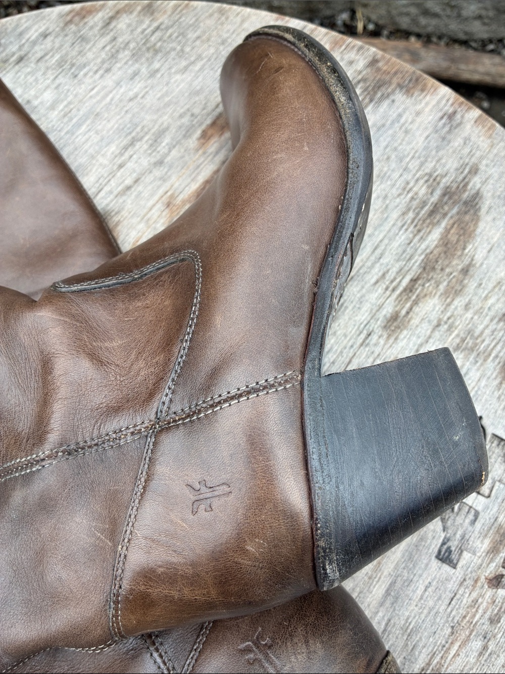 Frye Boots size 8B - Picture 4 of 6